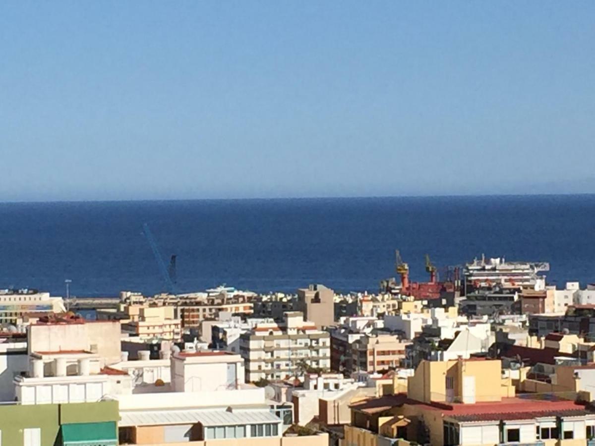 Apartamento Situado En El Centro De Santa Cruz Apartman Kültér fotó